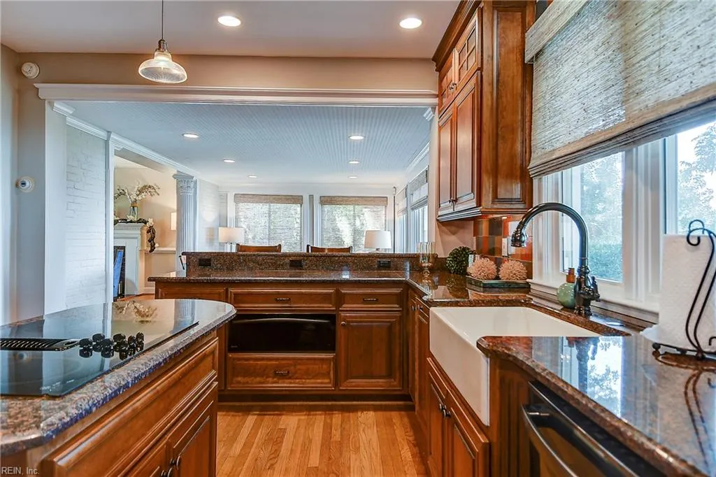 Newport News, Virginia 23601, United States, 5 Bedrooms Bedrooms, ,5 BathroomsBathrooms,Residential,Active,185771