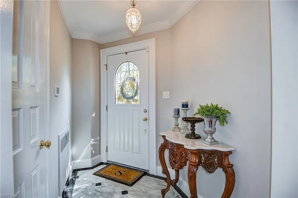 Newport News, Virginia 23601, United States, 5 Bedrooms Bedrooms, ,5 BathroomsBathrooms,Residential,Active,185771