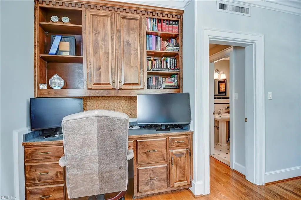 Newport News, Virginia 23601, United States, 5 Bedrooms Bedrooms, ,5 BathroomsBathrooms,Residential,Active,185771