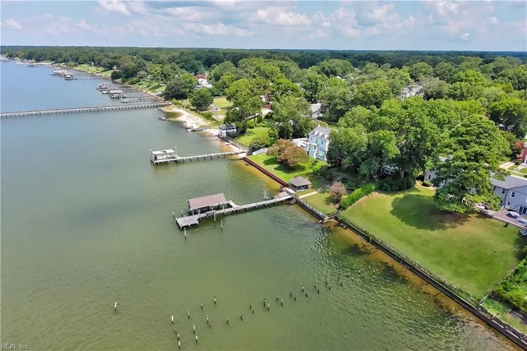 Newport News, Virginia 23601, United States, 5 Bedrooms Bedrooms, ,5 BathroomsBathrooms,Residential,Active,185771