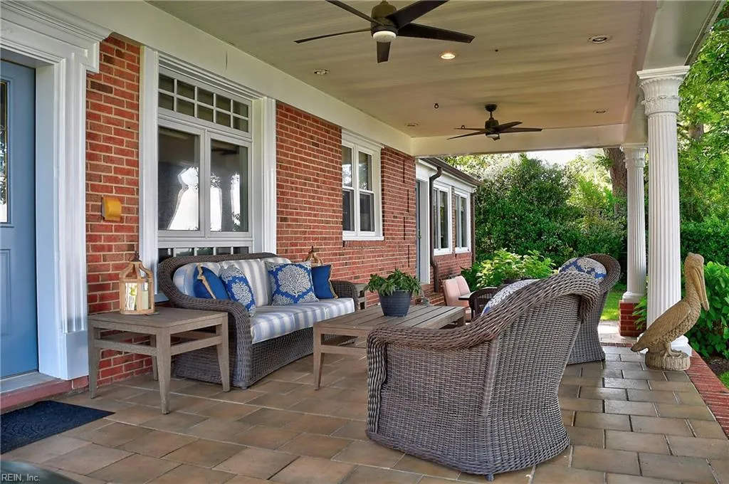 Newport News, Virginia 23601, United States, 5 Bedrooms Bedrooms, ,5 BathroomsBathrooms,Residential,Active,185771