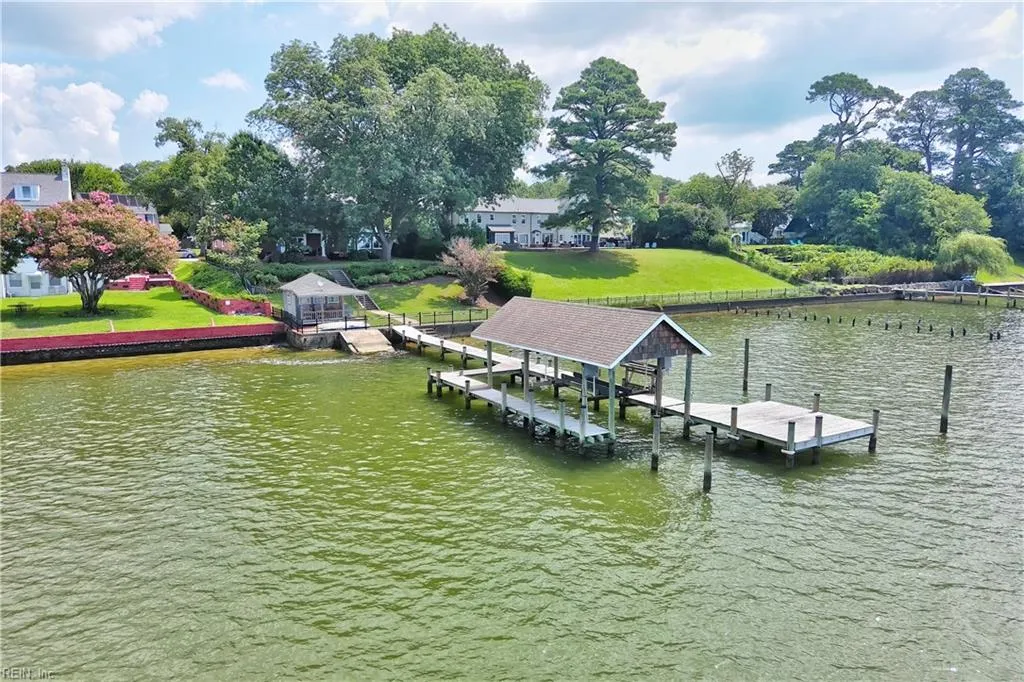 Newport News, Virginia 23601, United States, 5 Bedrooms Bedrooms, ,5 BathroomsBathrooms,Residential,Active,185771