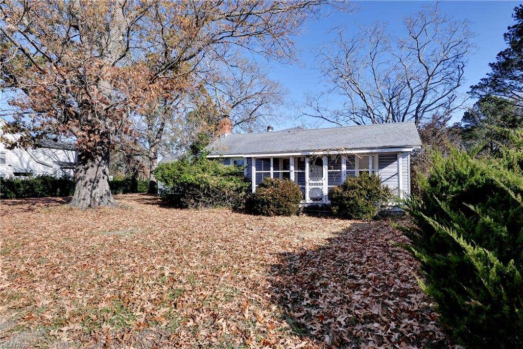 Photo of 434 Rockwell Road, Hampton, VA 23669 (MLS # 10647130)
