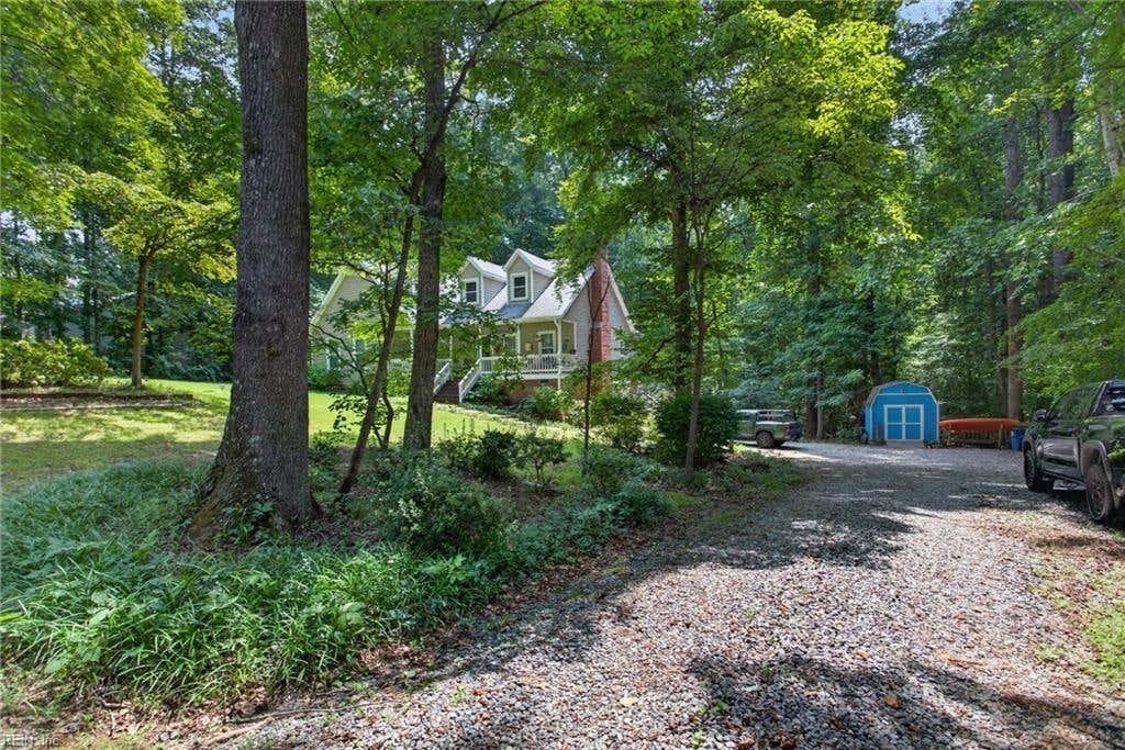 Photo of 7011 Tracey Court, Gloucester, VA 23061 (MLS # 10647134)