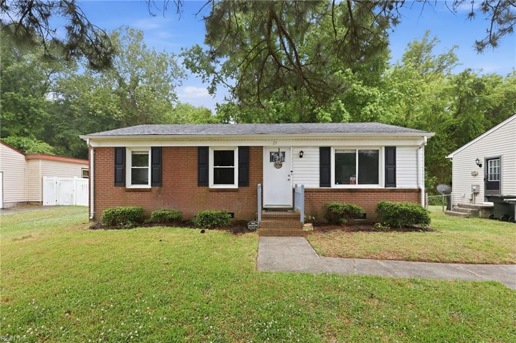 Photo of 25 Rendon Drive, Hampton, VA 23666 (MLS # 10636602)