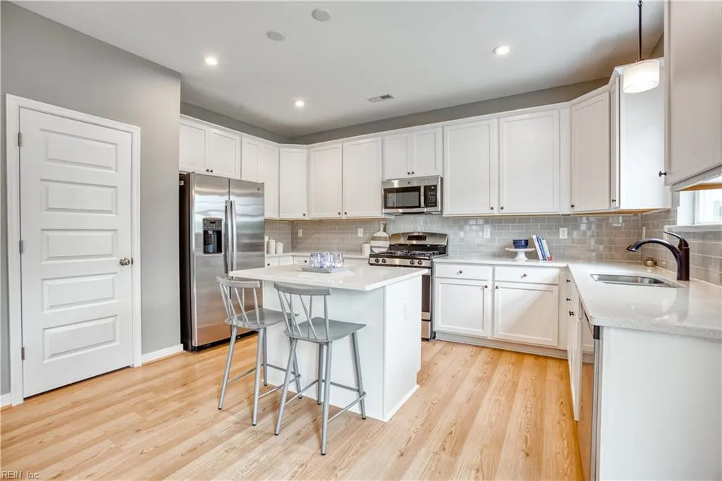 Suffolk, Virginia 23434, United States, 4 Bedrooms Bedrooms, ,3 BathroomsBathrooms,Residential,Active,171224