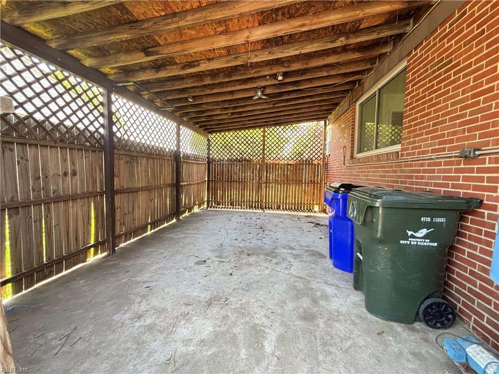 Photo of 2901 E Malden Avenue, Norfolk, VA 23518 (MLS # 10640789)