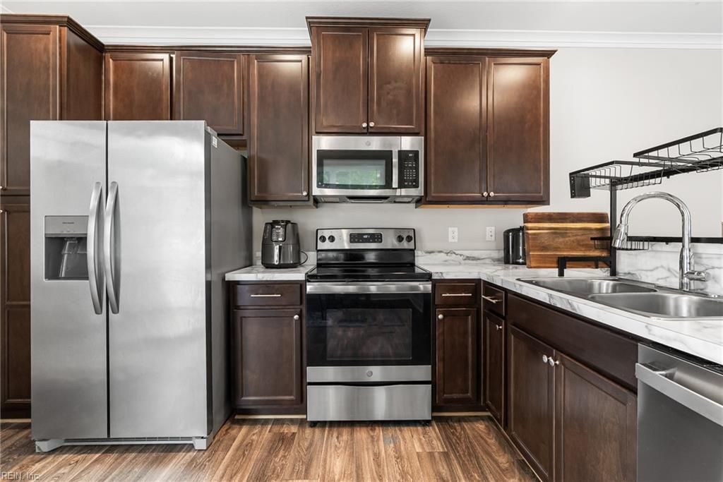 Photo of 304 Fishers Court, Hampton, VA 23666 (MLS # 10633598)