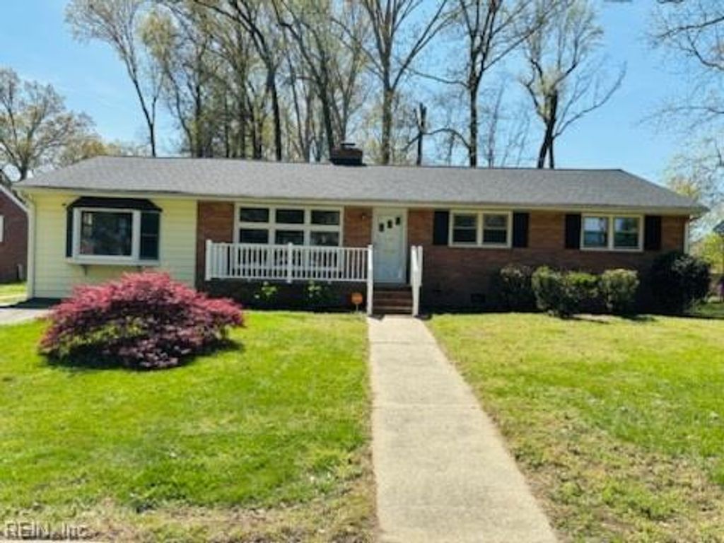 Photo of 140 Henry Clay Road, Newport News, VA 23601 (MLS # 10628455)