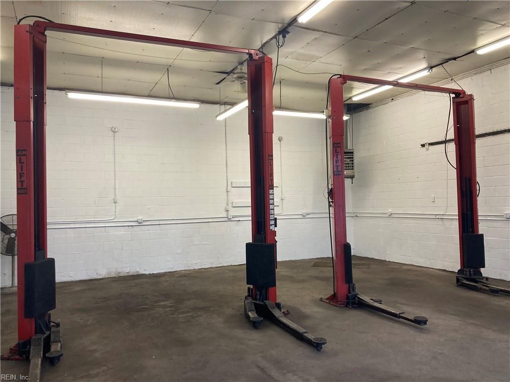 Photo of 3700 Turnpike Road, Portsmouth, VA 23701 (MLS # 10619054)