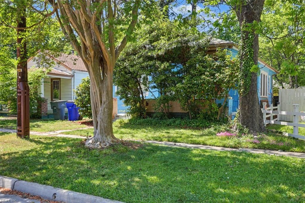 Photo of 2905 LENS AVENUE Avenue, Norfolk, VA 23509 (MLS # 10631645)