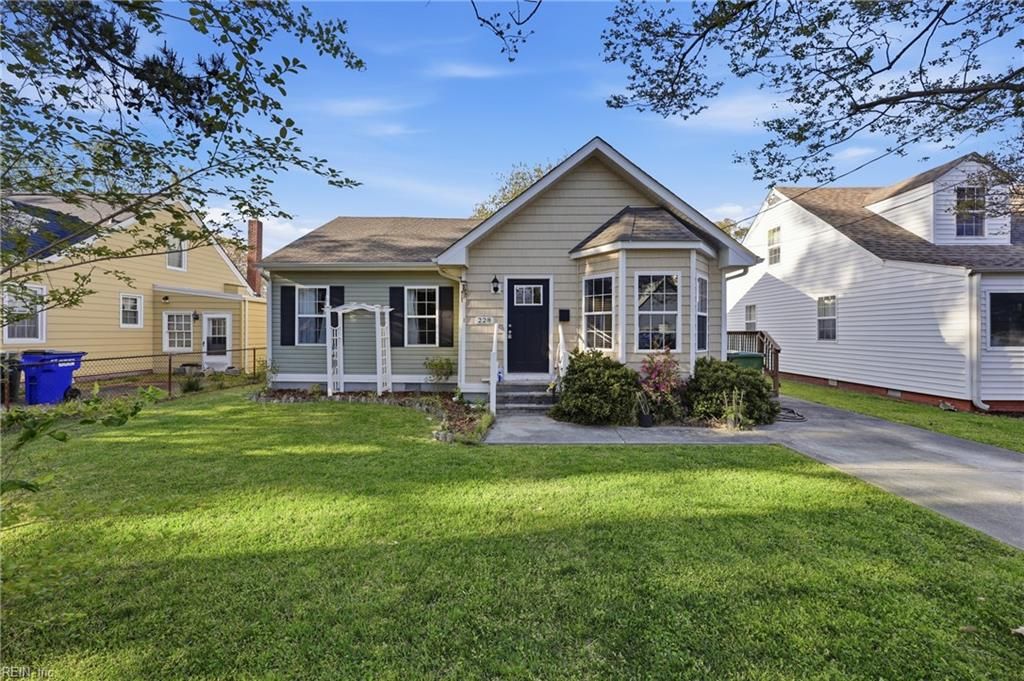 Photo of 228 Neoma Drive, Norfolk, VA 23503 (MLS # 10629340)