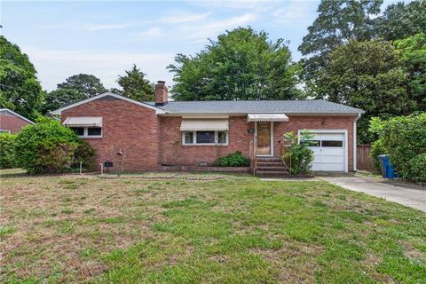 Photo of 701 Forrest Drive, Newport News, VA 23601 (MLS # 10637128)