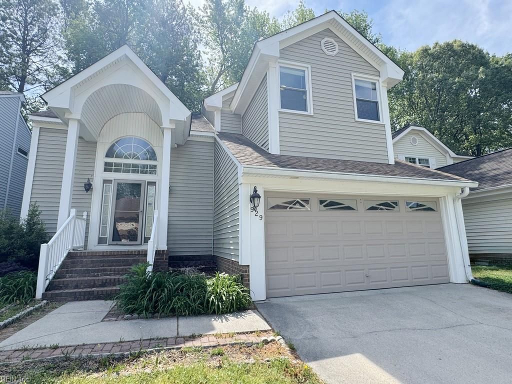 Photo of 929 Thatcher Way, Chesapeake, VA 23320 (MLS # 10631726)