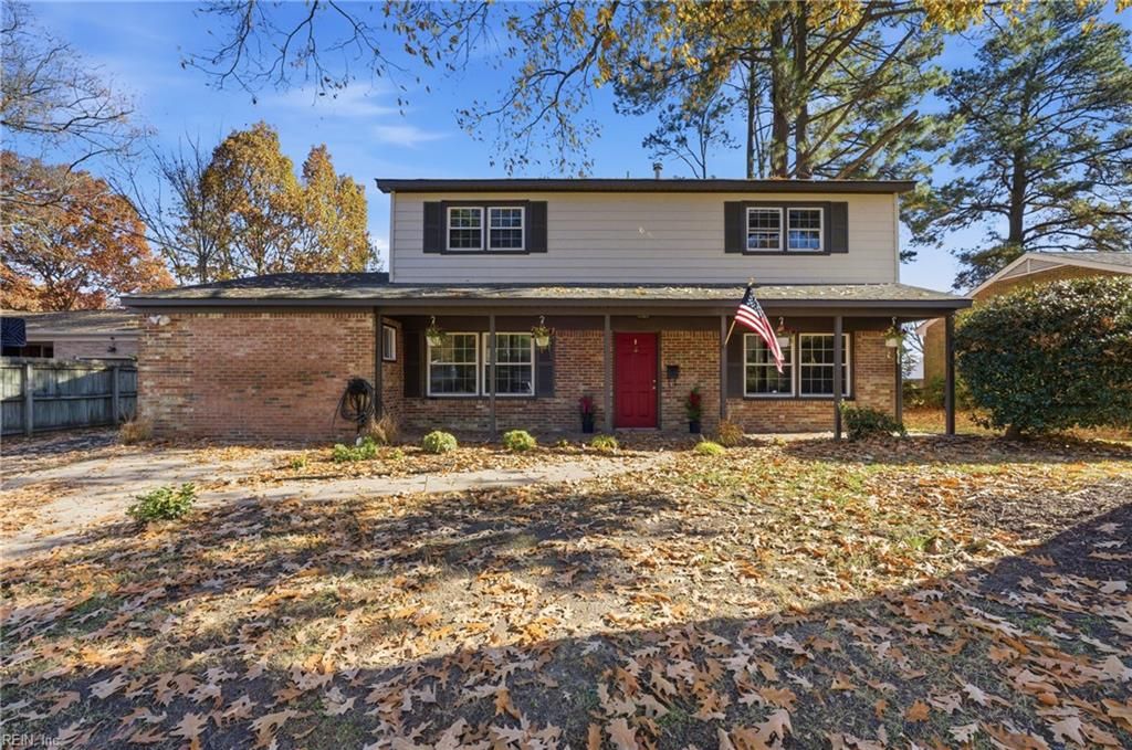 Photo of 804 Roberto Drive, Newport News, VA 23601 (MLS # 10611786)