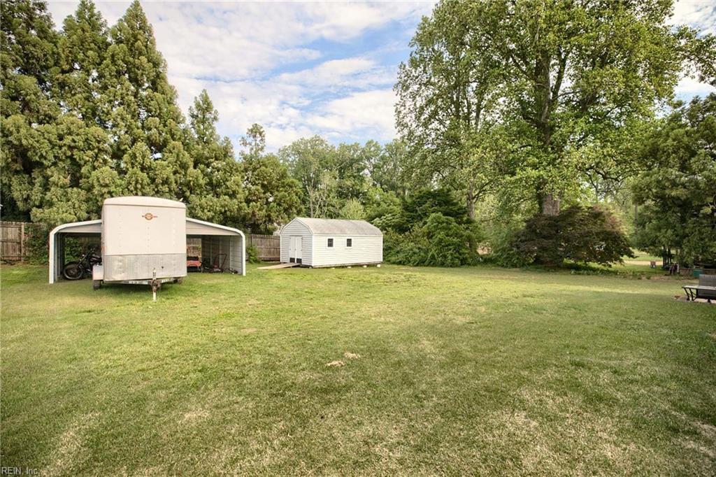 7486 Roaring Springs RD