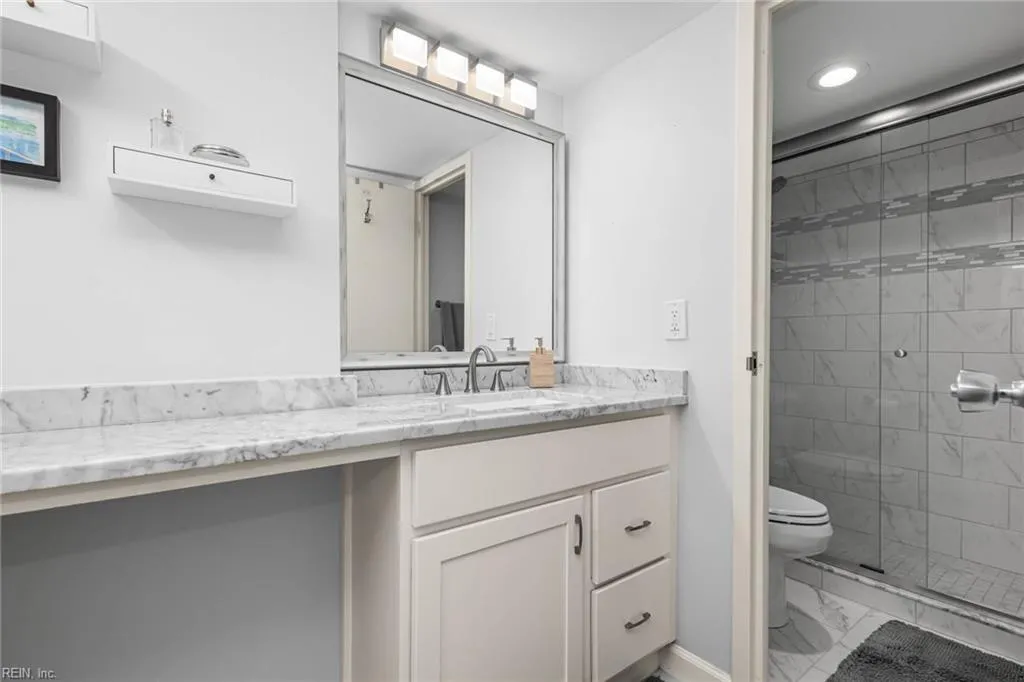 Virginia Beach, Virginia 23451, United States, 2 Bedrooms Bedrooms, ,2 BathroomsBathrooms,Residential,Active,187291