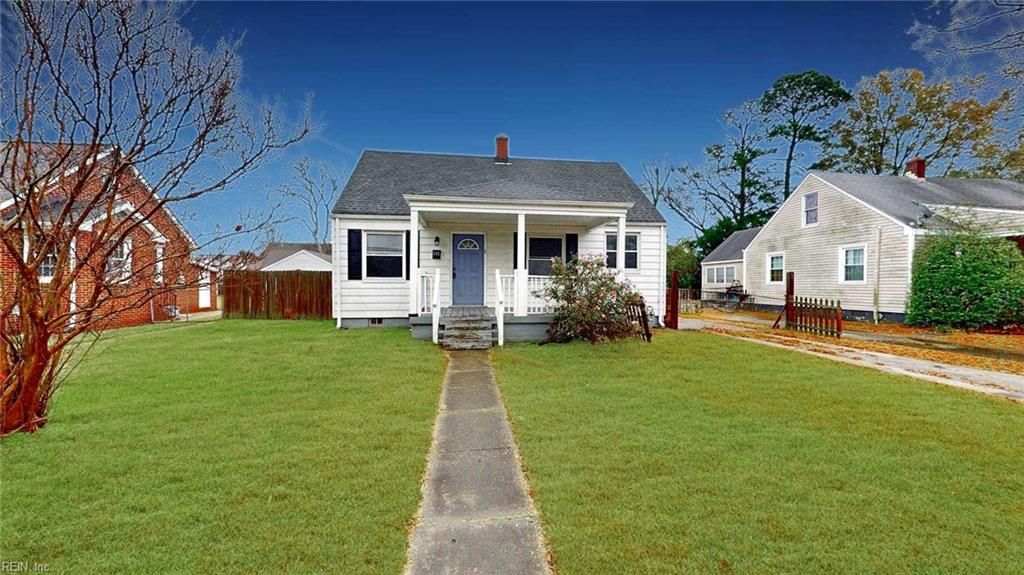 Photo of 645 Surry Street, Portsmouth, VA 23707 (MLS # 10612000)
