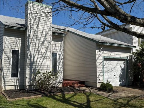 Photo of 1729 Dylan Drive, Virginia Beach, VA 23464 (MLS # 10626018)