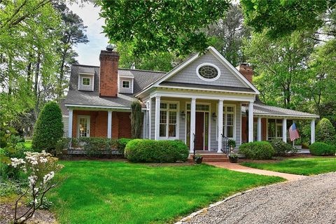 Photo of 1418-A N Woodhouse Road, Virginia Beach, VA 23454 (MLS # 10630667)