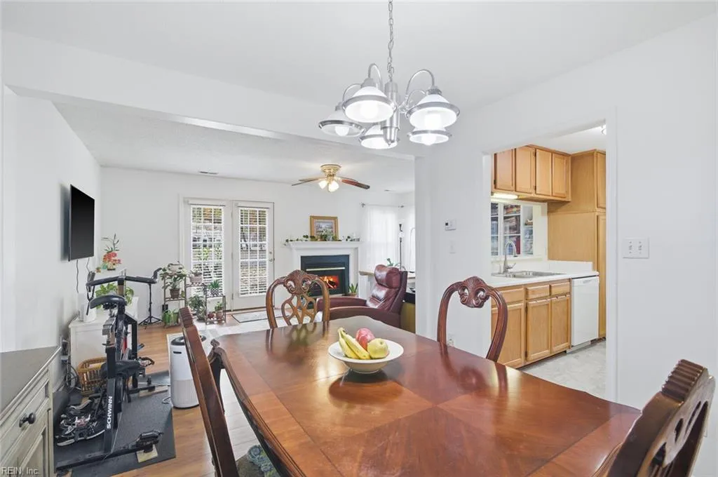 Hampton, Virginia 23666, United States, 3 Bedrooms Bedrooms, ,3 BathroomsBathrooms,Residential,Active,248179