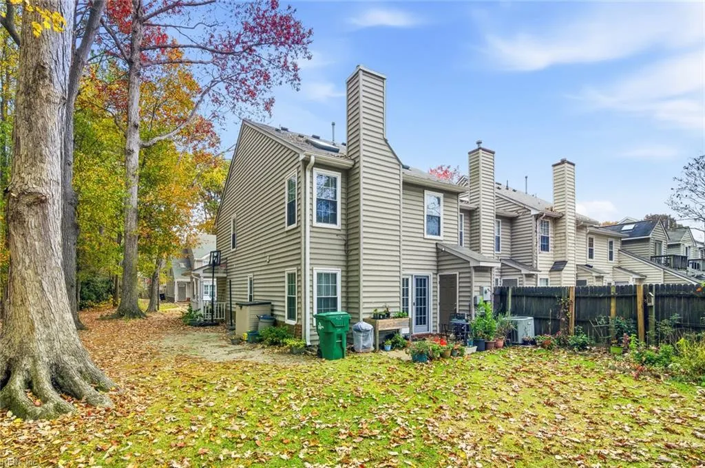 Hampton, Virginia 23666, United States, 3 Bedrooms Bedrooms, ,3 BathroomsBathrooms,Residential,Active,248179