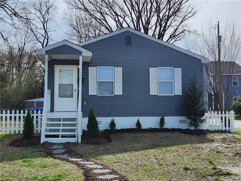 301 Webb Street, Suffolk, VA 23434 - #: 10573103