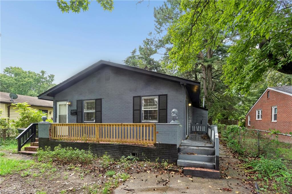 Photo of 461 Dare Avenue, Hampton, VA 23661 (MLS # 10649526)
