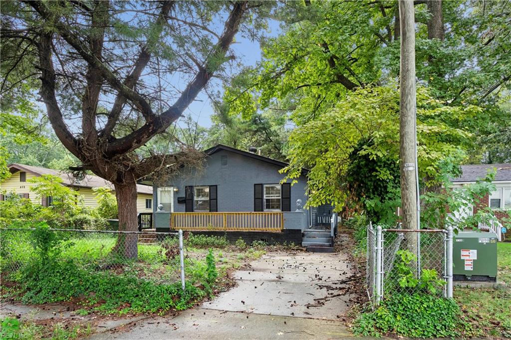 Photo of 461 Dare Avenue, Hampton, VA 23661 (MLS # 10649526)