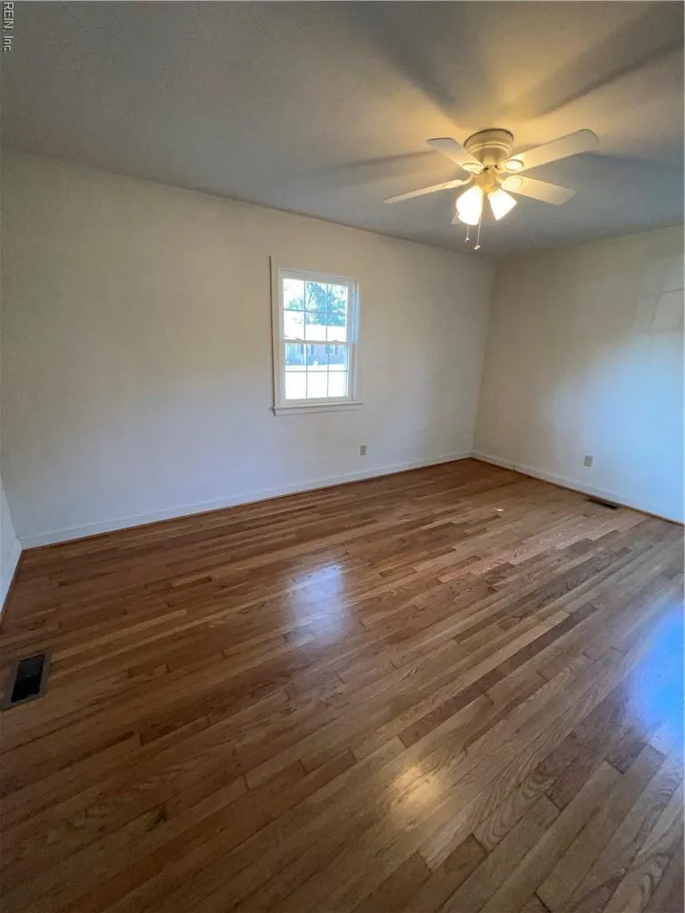 Portsmouth, Virginia 23703, United States, 3 Bedrooms Bedrooms, ,2 BathroomsBathrooms,Residential,Active,125755
