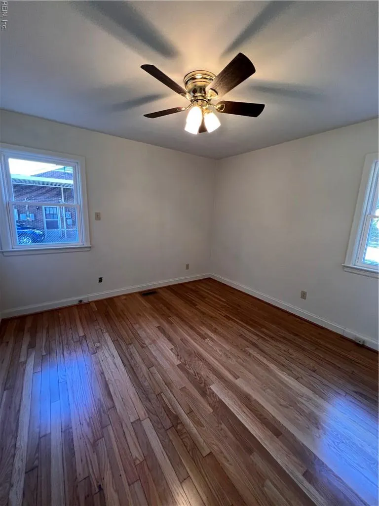 Portsmouth, Virginia 23703, United States, 3 Bedrooms Bedrooms, ,2 BathroomsBathrooms,Residential,Active,125755