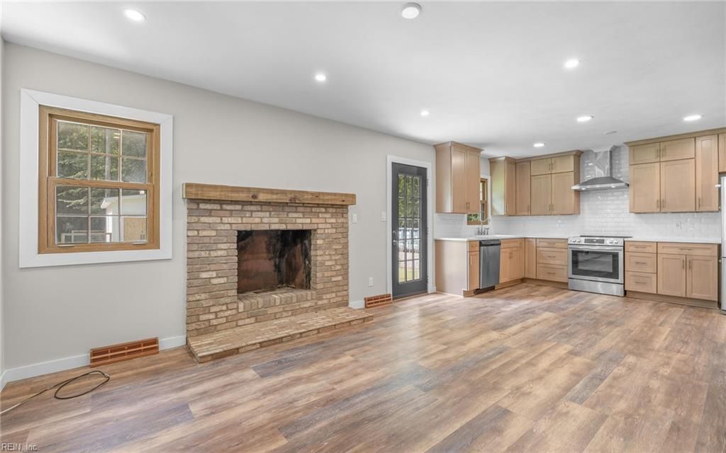 Photo of 3201 Indian Creek Road, Virginia Beach, VA 23457 (MLS # 10595811)