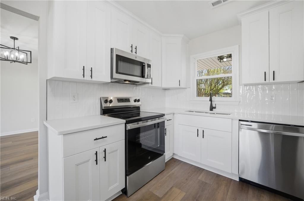 Photo of 4906 Gulfstream Circle, Virginia Beach, VA 23464 (MLS # 10627298)