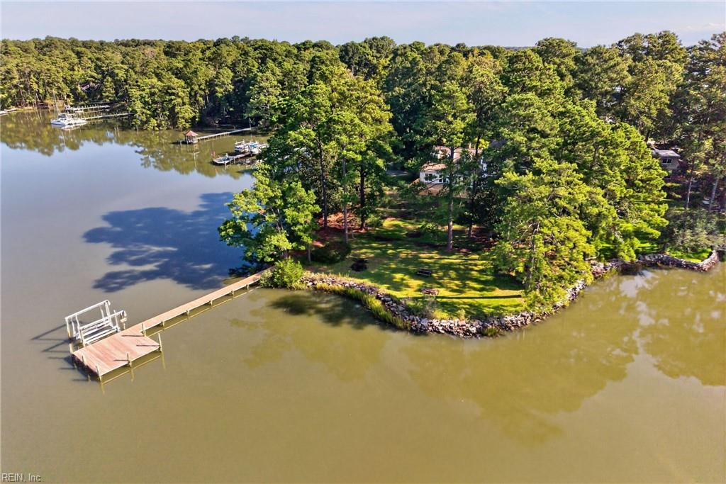 Photo of 502 Piney Point Road, Yorktown, VA 23692 (MLS # 10652994)