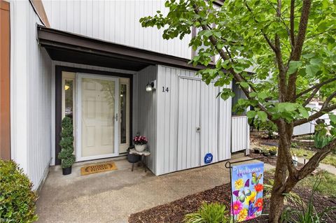 Photo of 14 Spring W, Williamsburg, VA 23188 (MLS # 10631256)