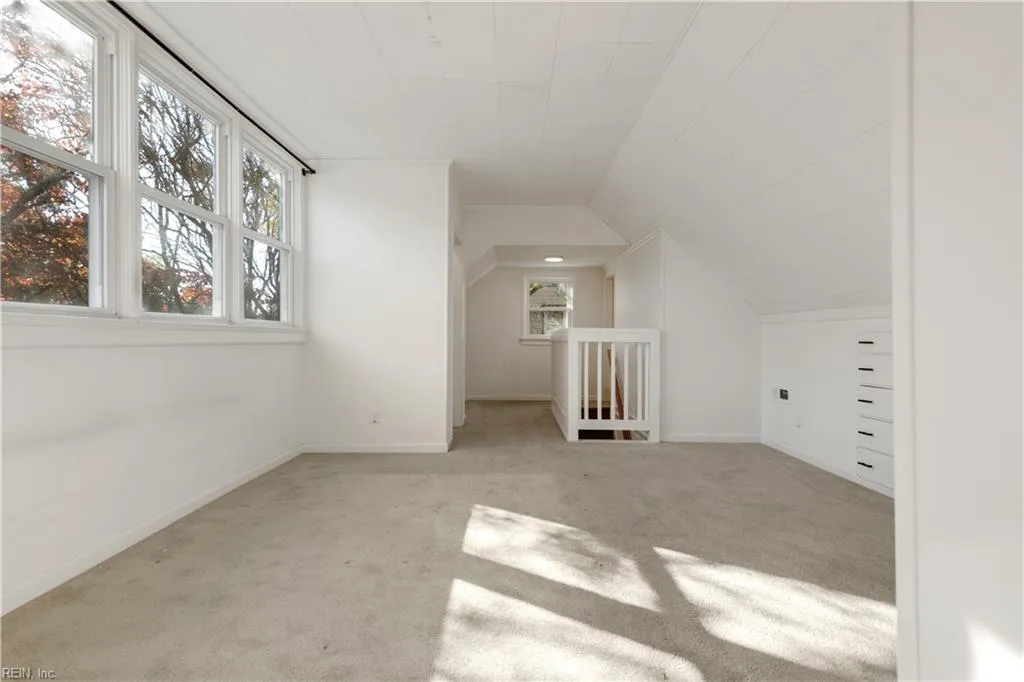 Portsmouth, Virginia 23707, United States, 3 Bedrooms Bedrooms, ,1 BathroomBathrooms,Residential,Pending,33413