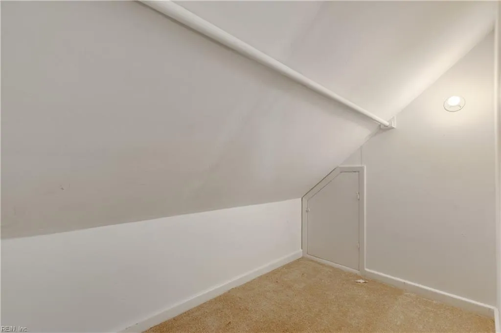 Portsmouth, Virginia 23707, United States, 3 Bedrooms Bedrooms, ,1 BathroomBathrooms,Residential,Pending,33413