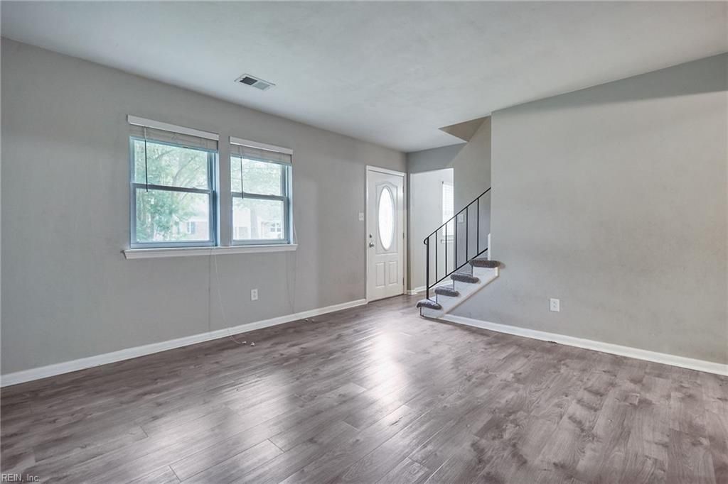 Photo of 2916 Dante Place, Virginia Beach, VA 23453 (MLS # 10619314)