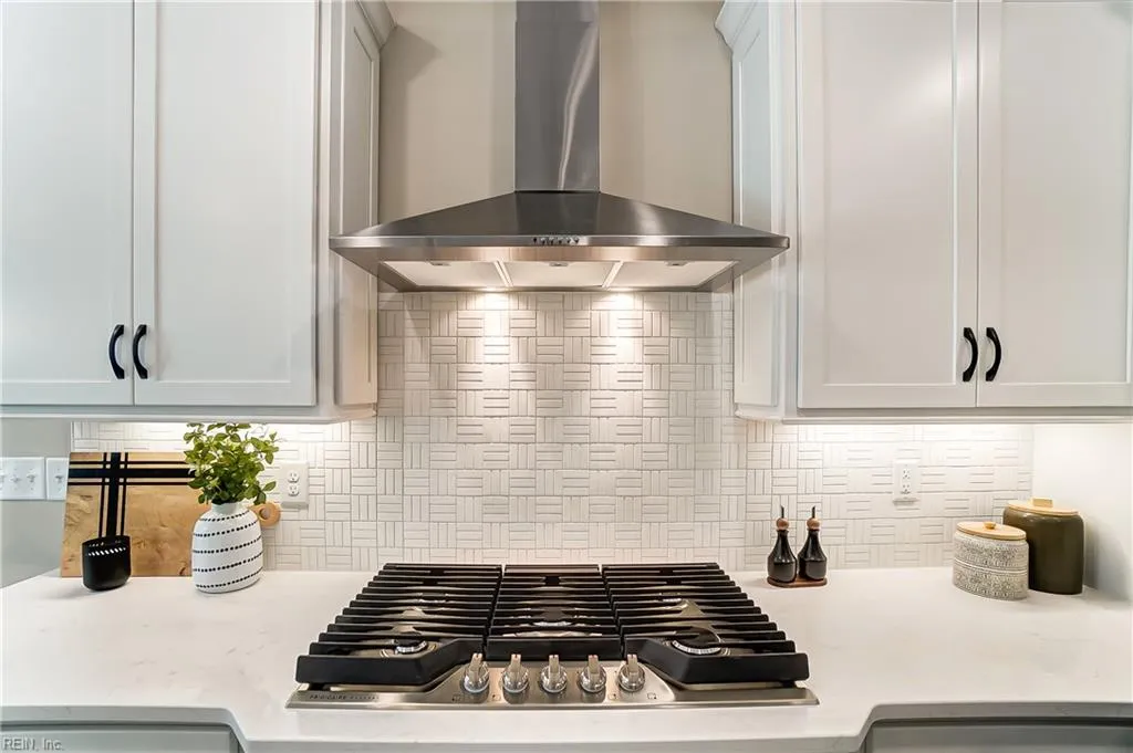 Windsor, Virginia 23487, United States, 5 Bedrooms Bedrooms, ,3 BathroomsBathrooms,Residential,Active,240769