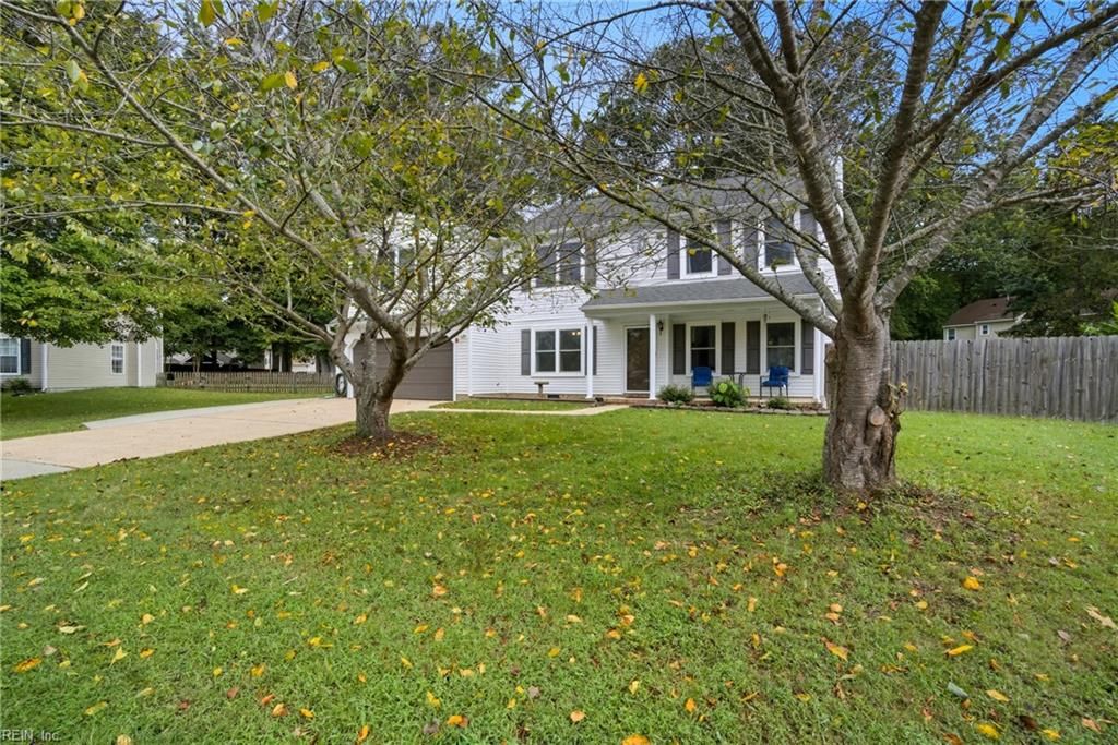 Photo of 617 Valor Court, Chesapeake, VA 23322 (MLS # 10603804)
