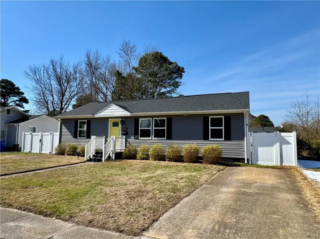 Portsmouth, Virginia 23701, United States, 3 Bedrooms Bedrooms, ,3 BathroomsBathrooms,Residential,Pending,77841