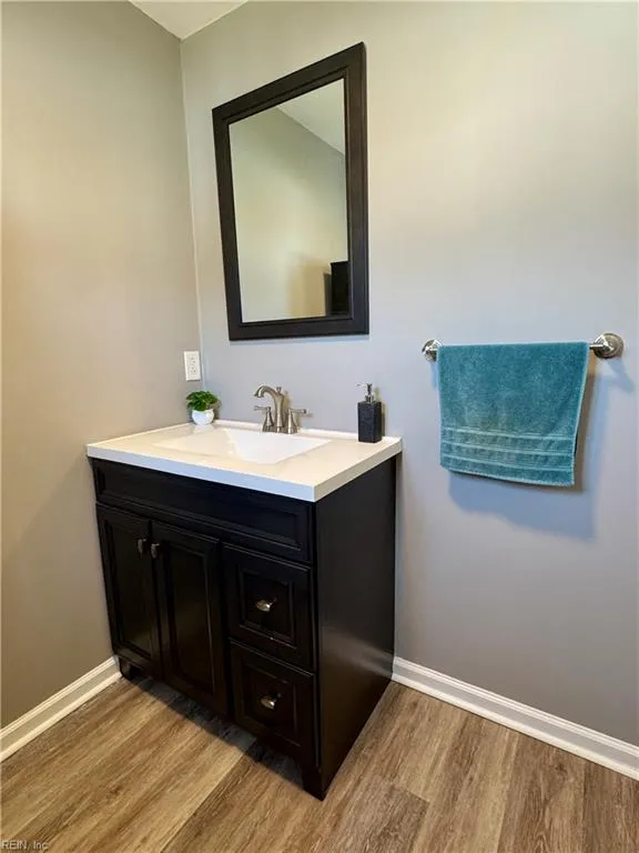 Portsmouth, Virginia 23701, United States, 3 Bedrooms Bedrooms, ,3 BathroomsBathrooms,Residential,Pending,77841