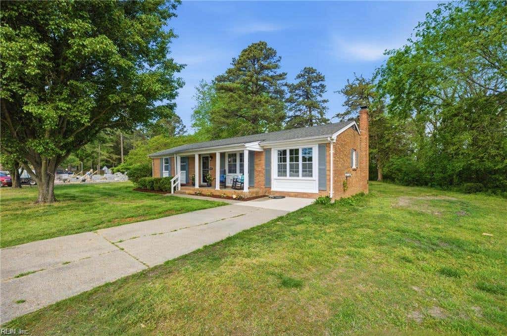 Photo of 8157 Glass Road, Hayes, VA 23072 (MLS # 10650958)