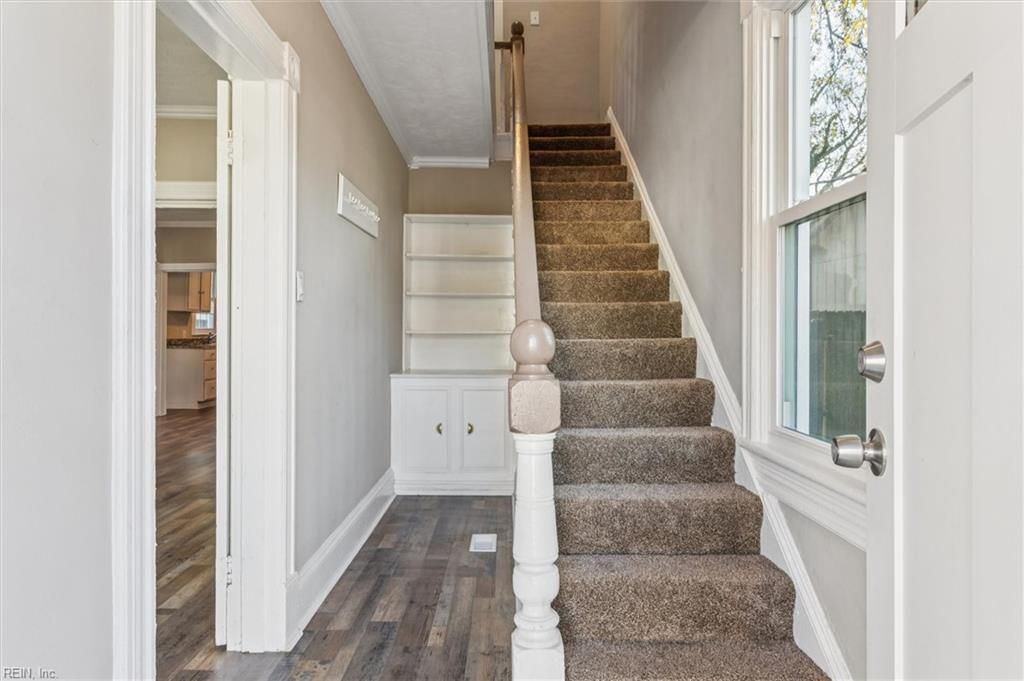 Photo of 221 S Hope Street, Hampton, VA 23663 (MLS # 10611819)