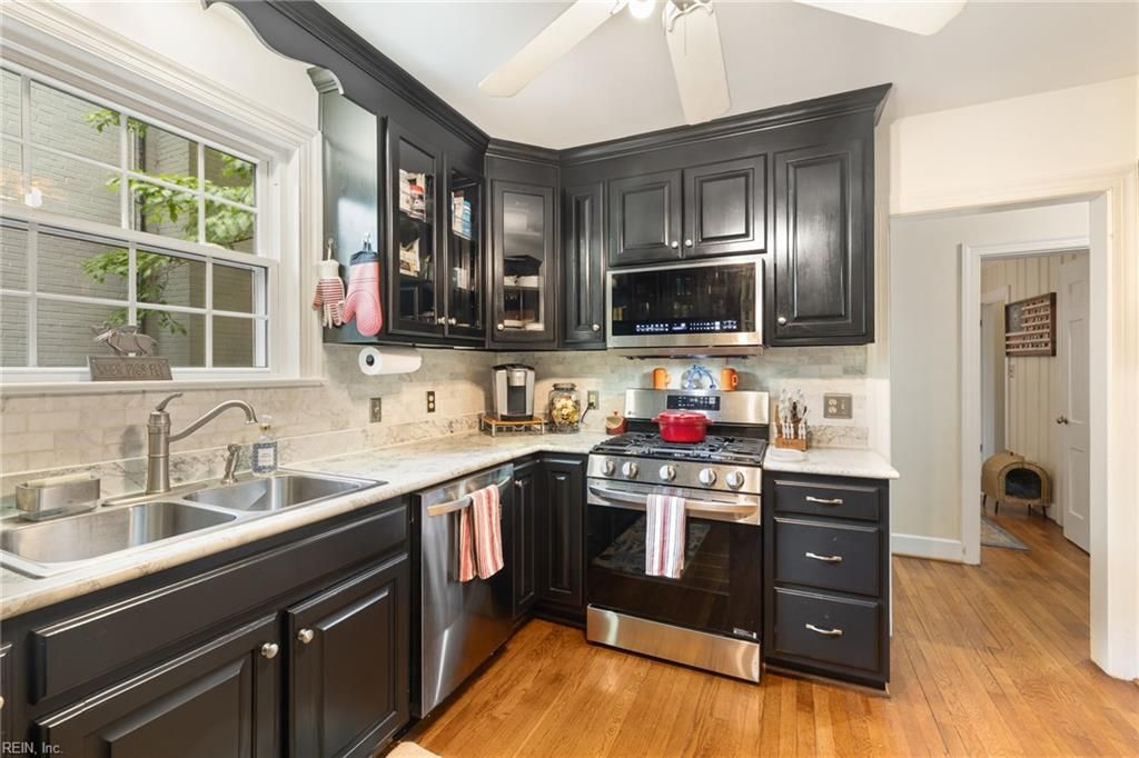 Photo of 19 Brandon Road, Newport News, VA 23601 (MLS # 10634584)