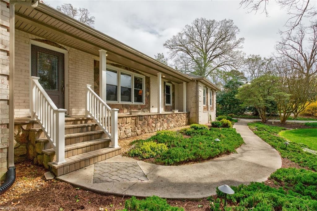 Photo of 1536 Hidden Cove, Virginia Beach, VA 23454 (MLS # 10626995)