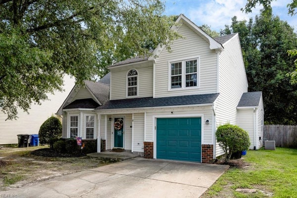 8 CREEKSIDE CT, PORTSMOUTH, VA 23703 - Image b3d63bb315f8036a4d026d207c2f809a/2118706588