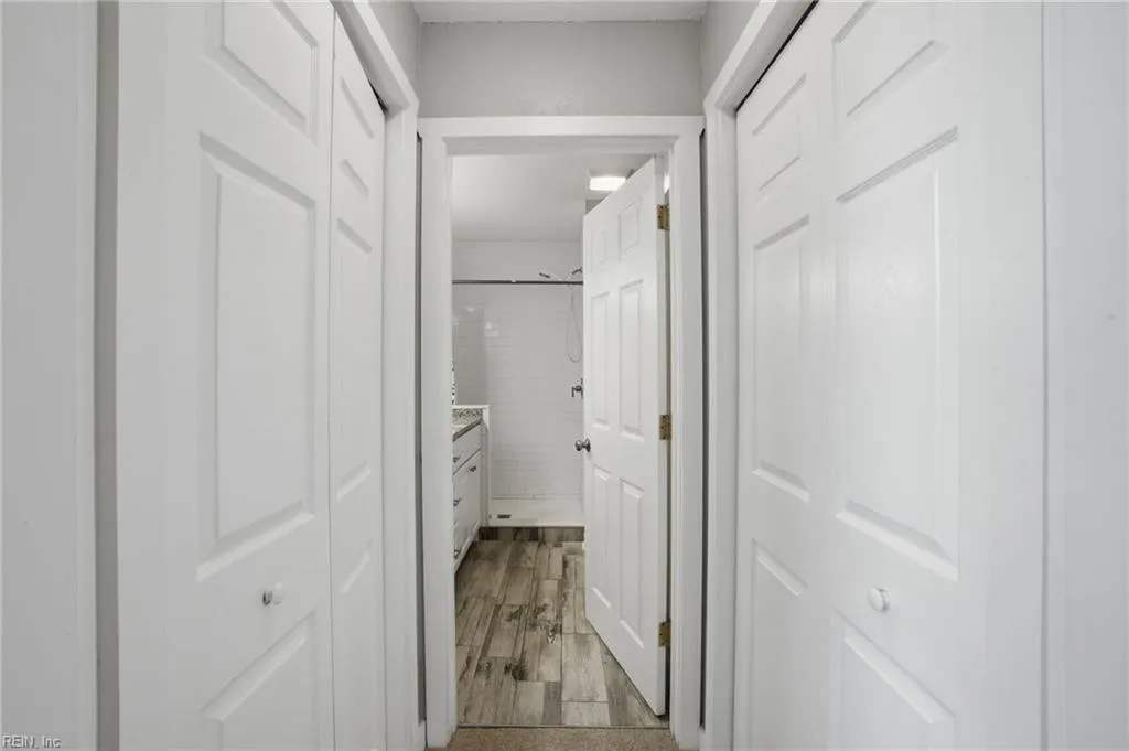 Surry, Virginia 23883, United States, 3 Bedrooms Bedrooms, ,3 BathroomsBathrooms,Residential,Active,240376