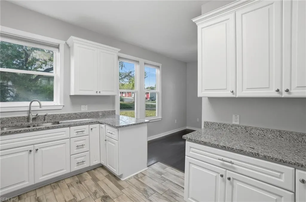 Surry, Virginia 23883, United States, 3 Bedrooms Bedrooms, ,3 BathroomsBathrooms,Residential,Active,240376