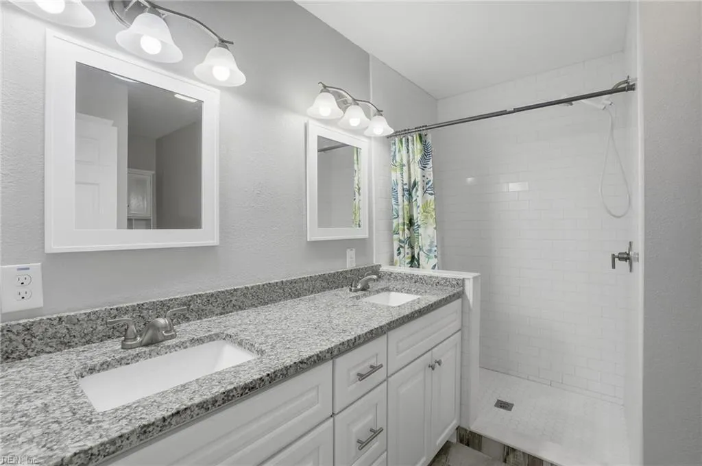 Surry, Virginia 23883, United States, 3 Bedrooms Bedrooms, ,3 BathroomsBathrooms,Residential,Active,240376